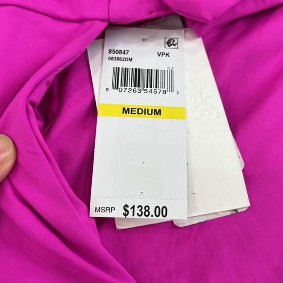 BECCA Color Coded One Piece Swimsuit Plunging Neck Swimsuit pink - Picture 8 of 9